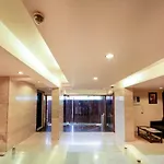Lucky Hotel Goregaon